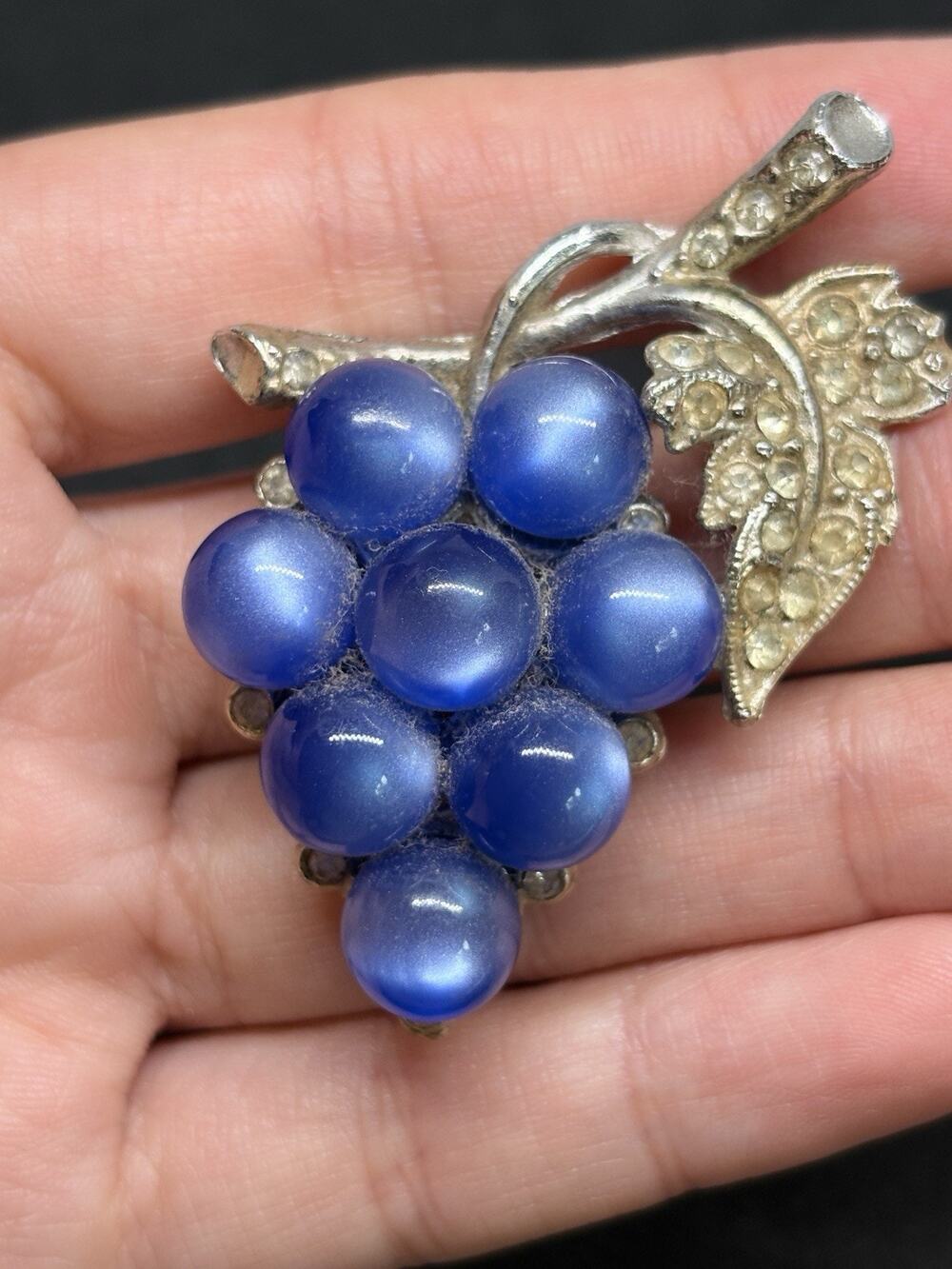 Vintage 1941 Coro Silver Tone Blue Moonstone Grape Rhinestone Brooch Signed